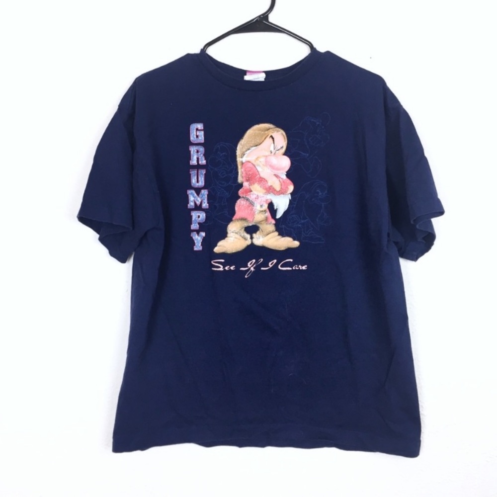 Disney grumpy dwarf from Snow White graphic tee size large